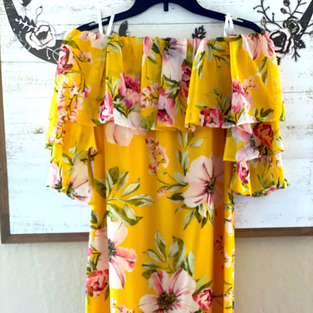 Off shoulder Vince Camuto dress